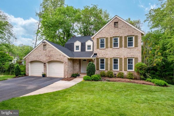 Attached, Exterior, Facade, Brick Facade, Brick Traditional