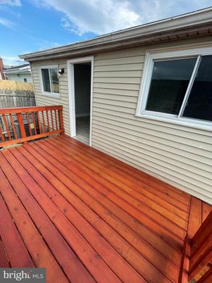 Exterior, Wood Texture Flooring