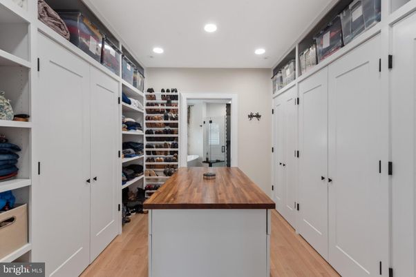 Interior, Recessed Lighting, Walk-in Closets, Wood Texture Flooring