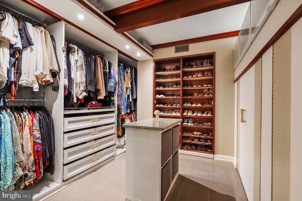 Interior, Recessed Lighting, Walk-in Closets