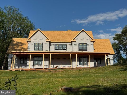 Backyard, Exterior, Facade, Farmhouse