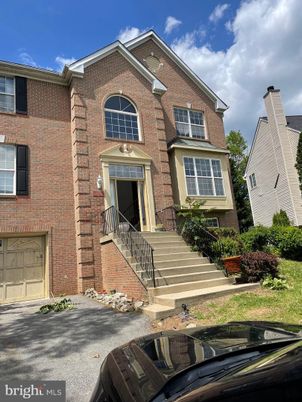 Attached, Exterior, Facade, Brick Facade, Rowhouse