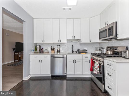 Interior, Kitchen, Stainless Steel Appliances, Wood Texture Flooring