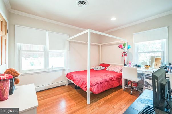 Bedroom, Home Office, Interior, Recessed Lighting, Wood Texture Flooring