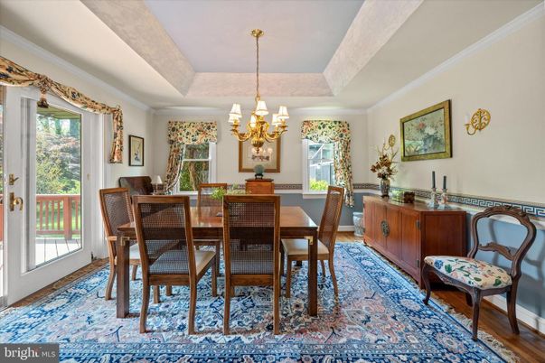 Chandelier, Dining room, Interior