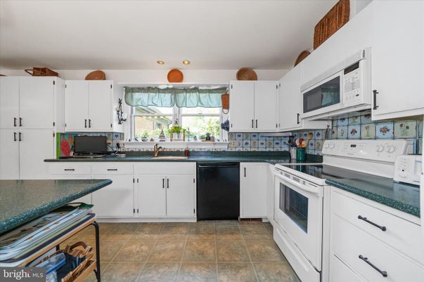 Interior, Kitchen