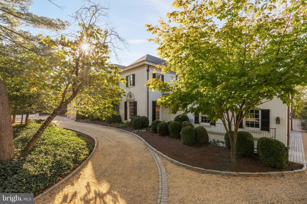 Backyard, Exterior, Facade, French Provincial