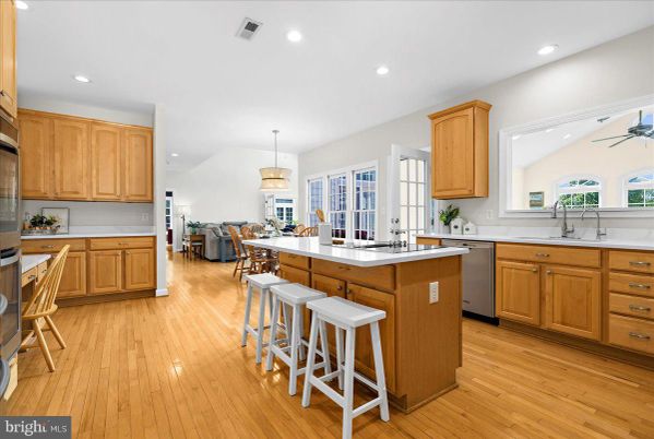 Dining room, Interior, Kitchen, Pendant Lights, Recessed Lighting, Wood Texture Flooring