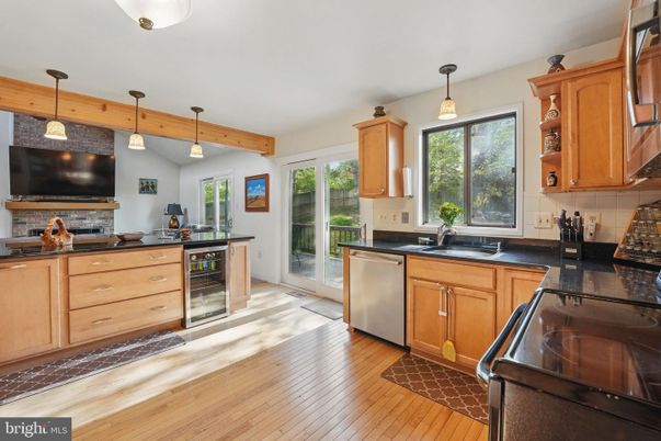 Interior, Kitchen, Pendant Lights, Wood Texture Flooring