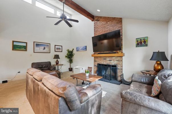 Fireplace, Interior, Living room, Recessed Lighting