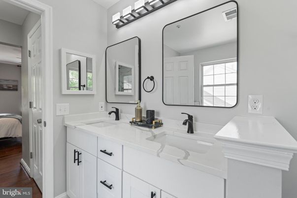 Bathroom, Bedroom, Dual Sink Vanities, Interior, Wood Texture Flooring