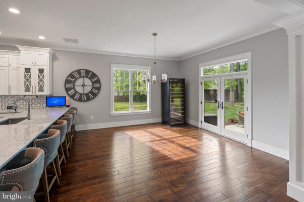 Interior, Pendant Lights, Recessed Lighting, Wood Texture Flooring