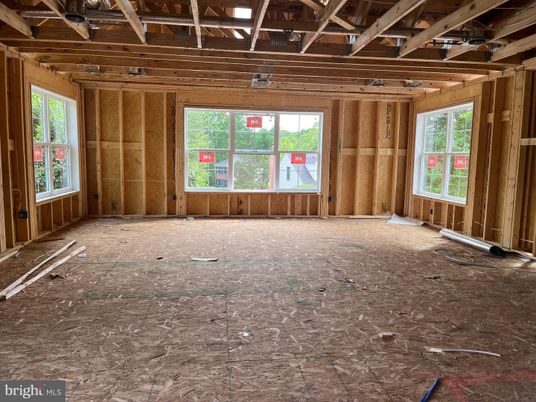 Empty room, Interior, Wooden Beams, Wooden Walls