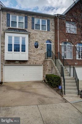 Attached, Exterior, Facade, Brick Facade, Rowhouse