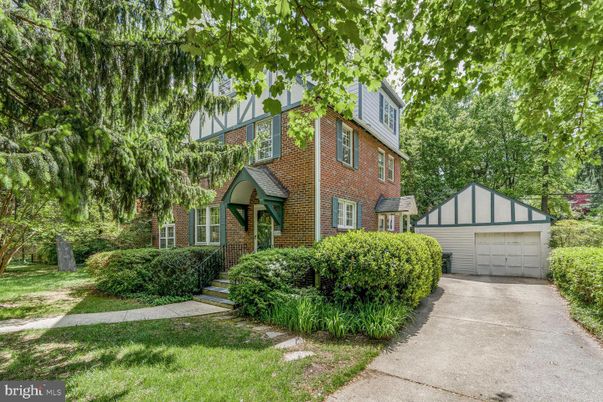 Detached Garage, Exterior