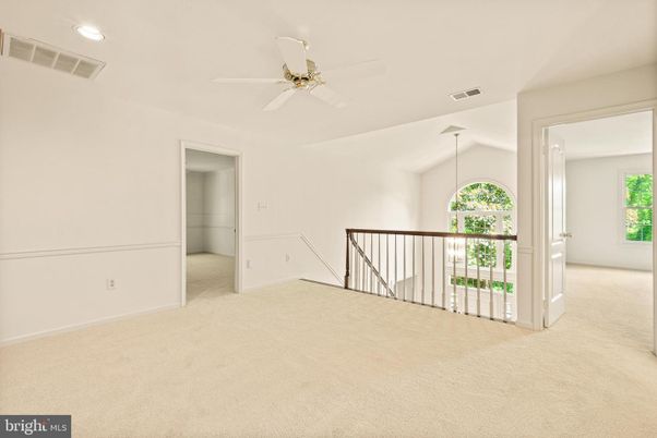 Empty room, Interior, Pendant Lights, Recessed Lighting