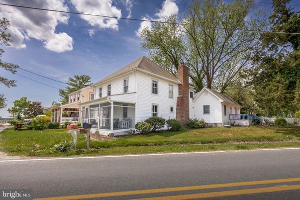 Backyard, Exterior, Facade, Farmhouse