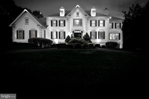 Exterior, Facade, French Provincial