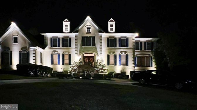Exterior, Facade, Georgian