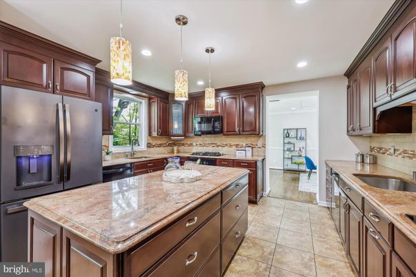 Interior, Kitchen, Pendant Lights, Recessed Lighting