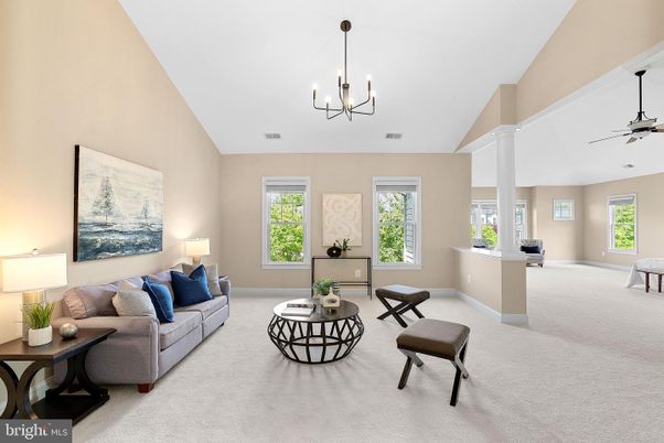 Chandelier, Interior, Living room