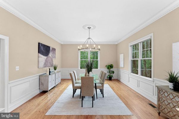Chandelier, Dining room, Interior, Pendant Lights, Wood Texture Flooring