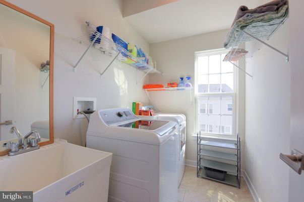 Interior, Washer