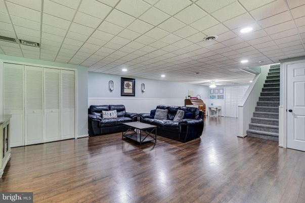 Dining room, Interior, Living room, Recessed Lighting, Wood Texture Flooring