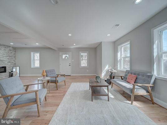 Interior, Living room, Recessed Lighting, Stone Walls, Wood Texture Flooring
