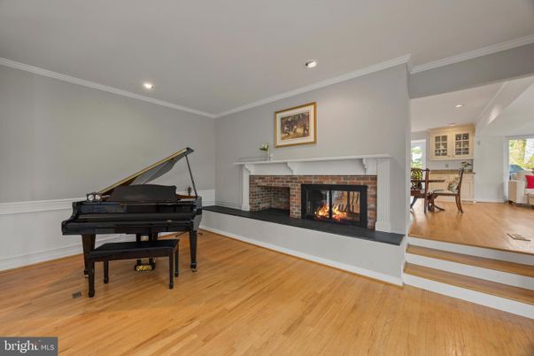 Fireplace, Interior, Piano, Recessed Lighting, Wood Texture Flooring