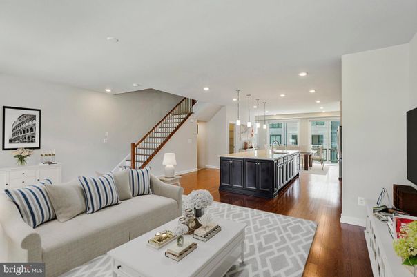 Interior, Kitchen, Living room, Pendant Lights, Recessed Lighting, Wood Texture Flooring