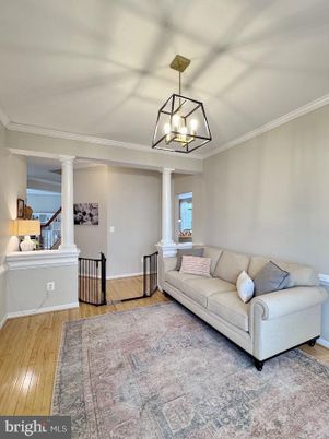 Interior, Pendant Lights, Wood Texture Flooring