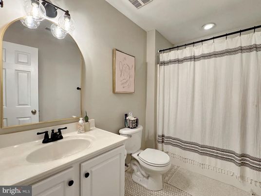 Bathroom, Interior, Recessed Lighting