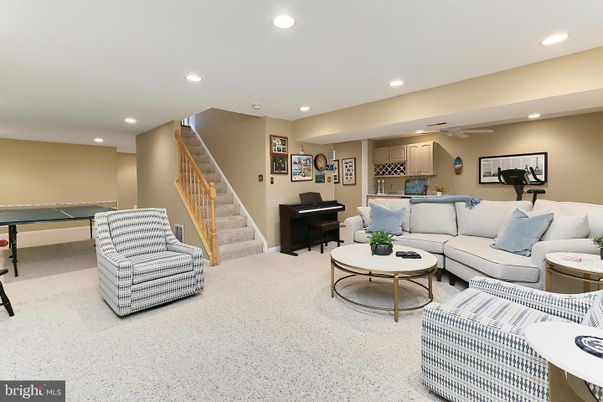 Fitness Equipment, Game Room, Interior, Living room, Piano, Recessed Lighting