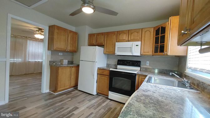 Interior, Kitchen, Wood Texture Flooring