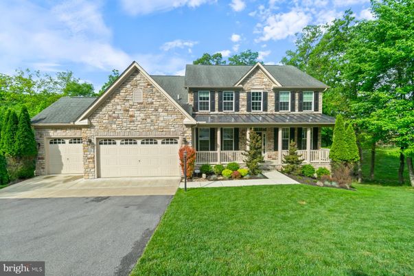 Attached, Exterior, Facade, Brick Traditional