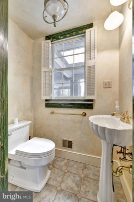 Bathroom, Interior