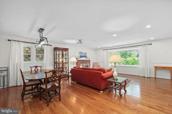 Dining room, Fireplace, Interior, Living room, Pendant Lights, Recessed Lighting, Wood Texture Flooring