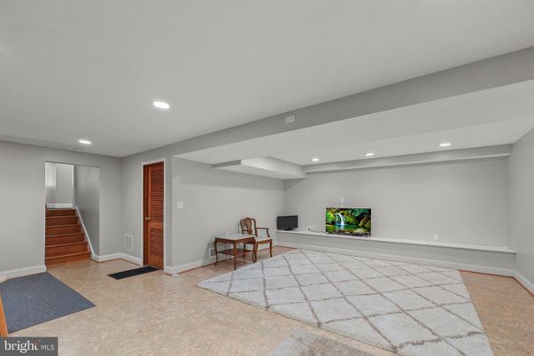Interior, Recessed Lighting