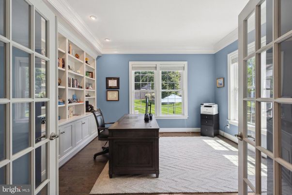 Home Office, Interior, Recessed Lighting, Wood Texture Flooring