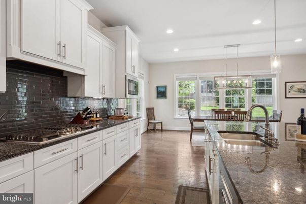 Dining room, Interior, Kitchen, Pendant Lights, Recessed Lighting, Wood Texture Flooring