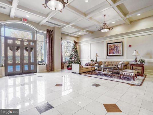 Interior, Living room, Pendant Lights, Recessed Lighting