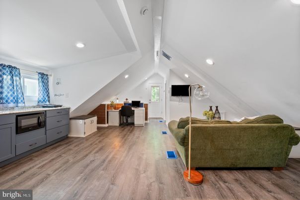 Interior, Kitchen, Living room, Recessed Lighting, Wood Texture Flooring