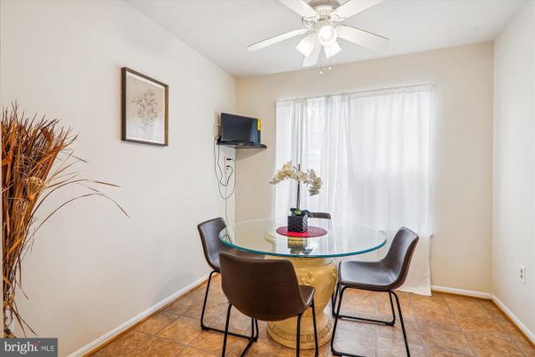 Dining room, Interior