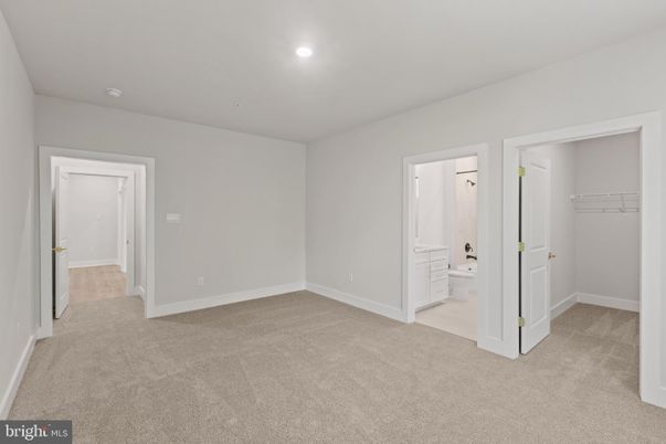 Bathroom, Empty room, Interior, Recessed Lighting