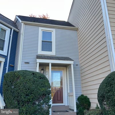 Exterior, Facade, None