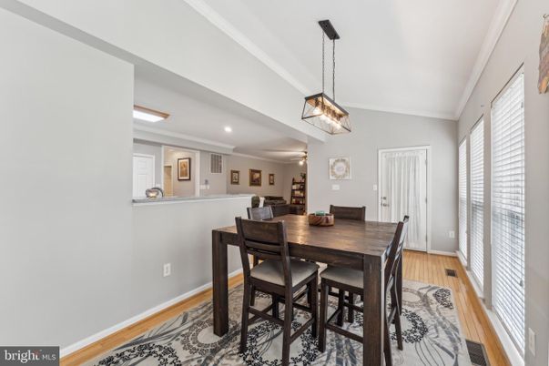 Dining room, Interior, Pendant Lights, Recessed Lighting, Wood Texture Flooring