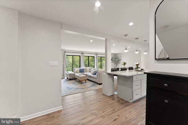 Dining room, Interior, Kitchen, Living room, Pendant Lights, Recessed Lighting, Wood Texture Flooring
