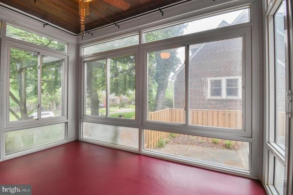 Empty room, Interior, Sun Room