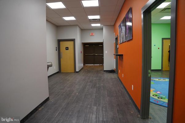 Elevator, Interior, Recessed Lighting, Wood Texture Flooring